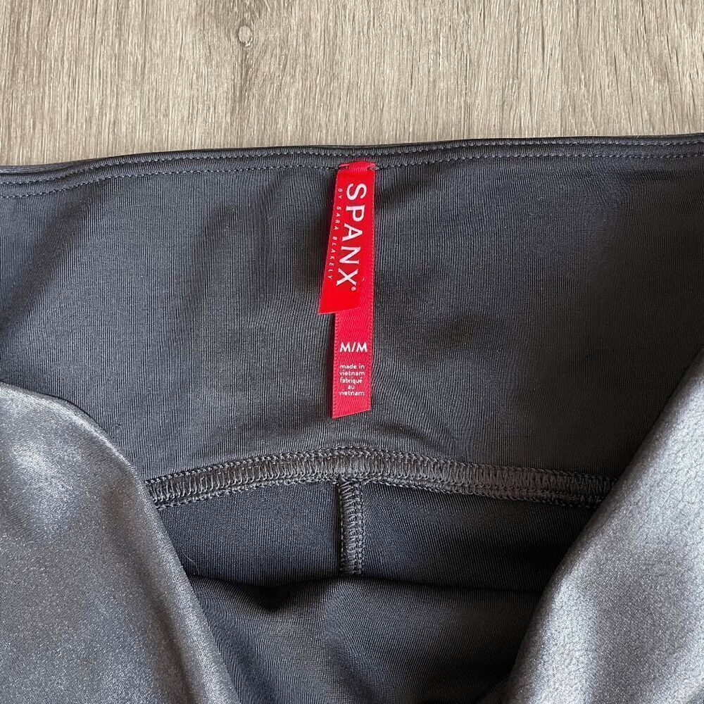 Spanx Faux Leather Leggings Medium​​​​ - Picture 6 of 9
